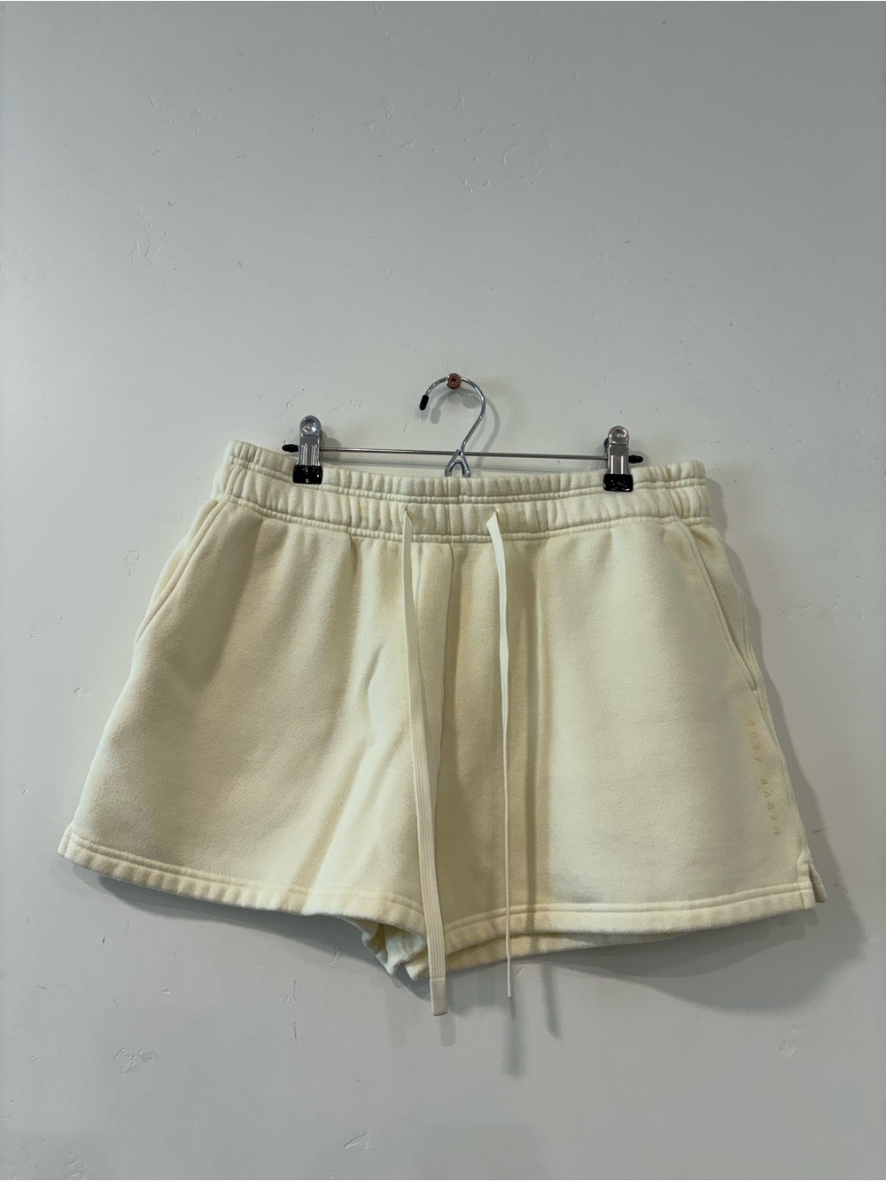 Cozy Earth Women's CITYSCAPE  Fleece SHORTS Comfort Leisurewear Yellow Size L